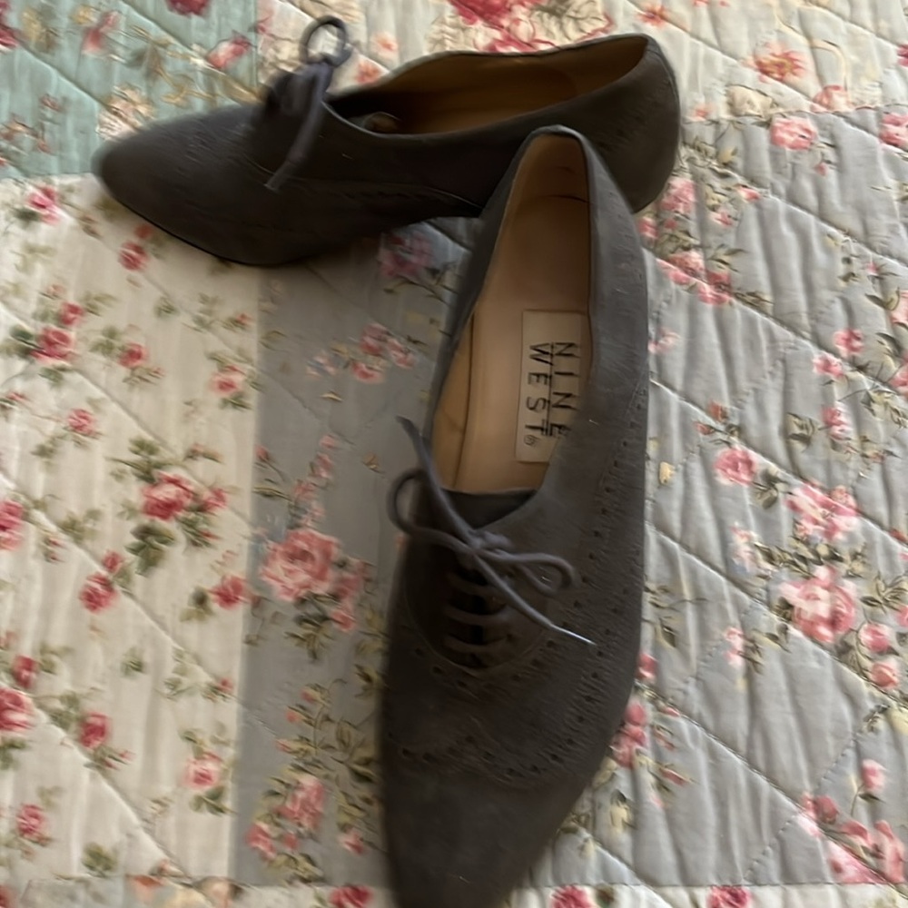 NINE WEST SIZE 7N - Picture 5 of 5